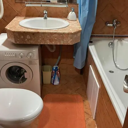 Atrium Apartment Apartman Elenite